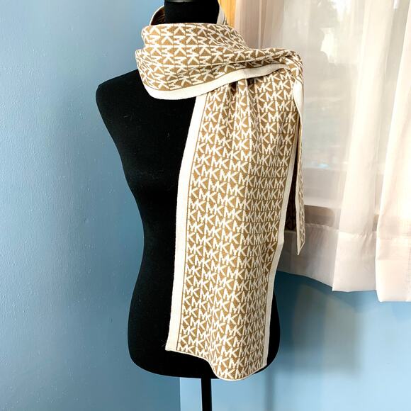 Michael Kors Accessories - NWT Michael Kors Camel Signature Scarf